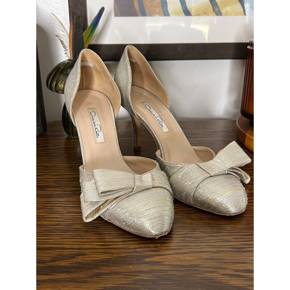 Oscar de la Renta Silver Gold Metallic Bow D'Orsay Pumps Heels Size 39 Italy